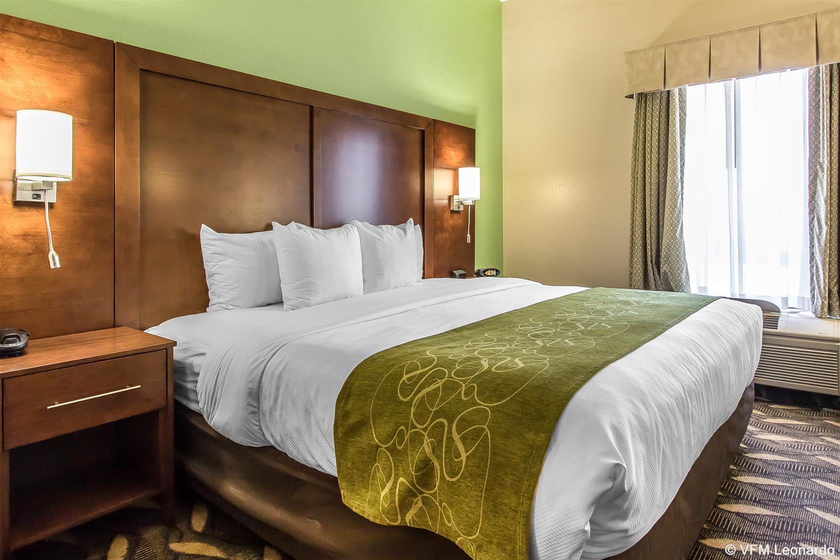 רולה Comfort Suites מראה חיצוני תמונה