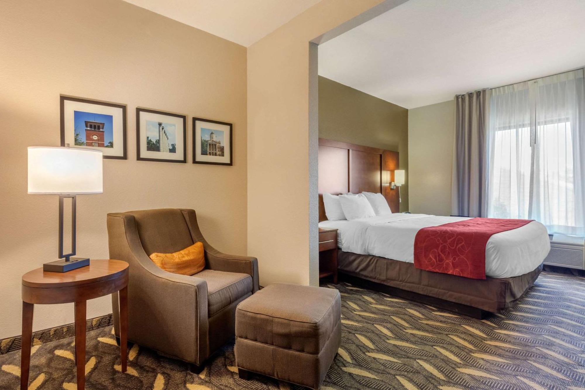 רולה Comfort Suites מראה חיצוני תמונה